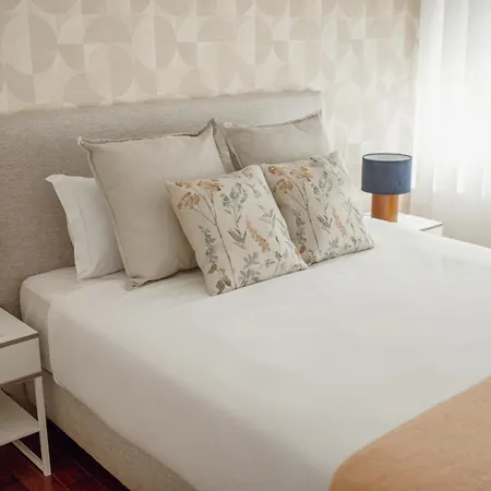 Modern Grand Seaside & Seaview By Vacationy * Matosinhos (Porto)