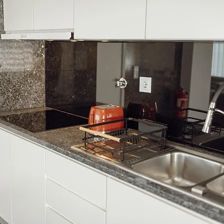 Apartamento Modern Grand Seaside & Seaview By Vacationy