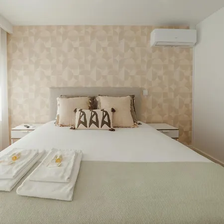 Modern Grand Seaside & Seaview By Vacationy Apartamento *